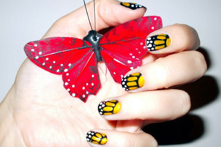 Butterfly,Ants,Zebras And More Animal Themed Nail Arts