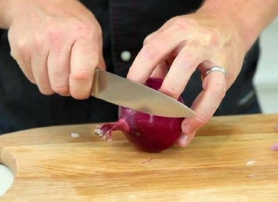 Onion skin for cooking