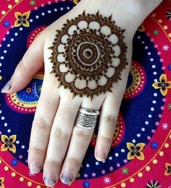 Big Wheel Mehndi Pattern