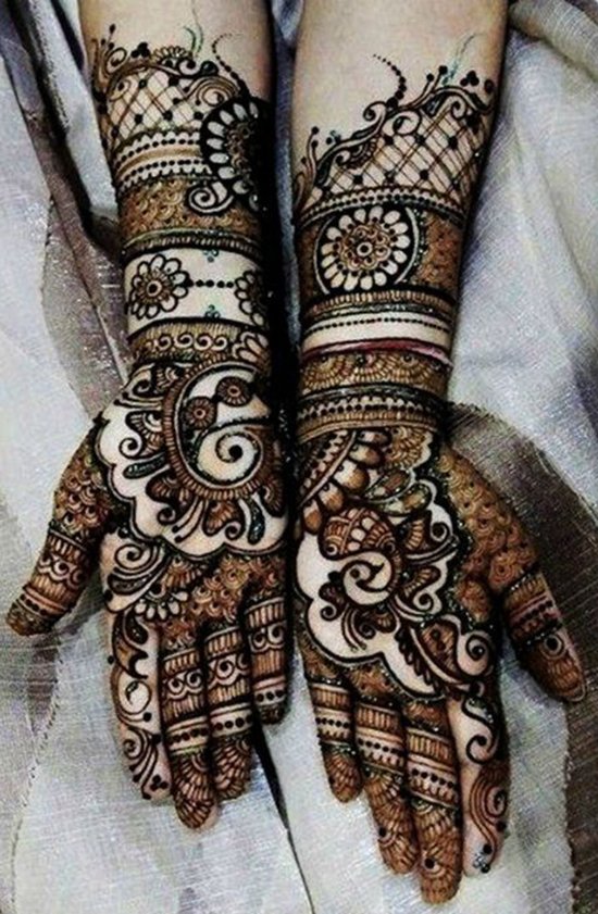 Broad Peacock Mehndi Design
