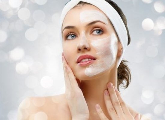Coconut oil face mask