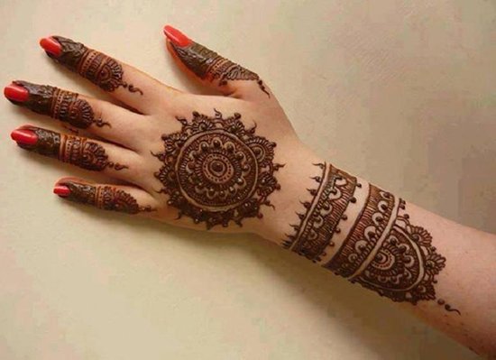 Diagonal Mehendi Design 6