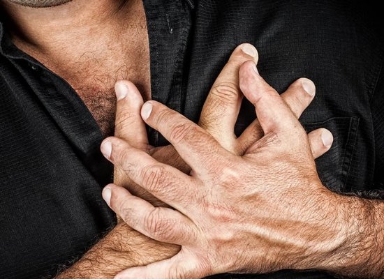 Fights heart attack