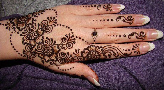 Flower Braclet Mehandi Design
