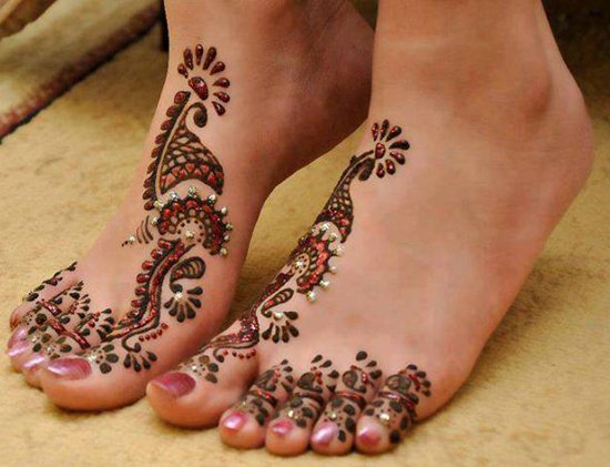 Glittering Art Mehndi Design