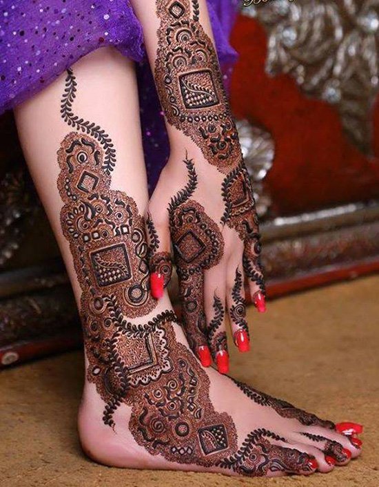 Hand feet striking mehnid design