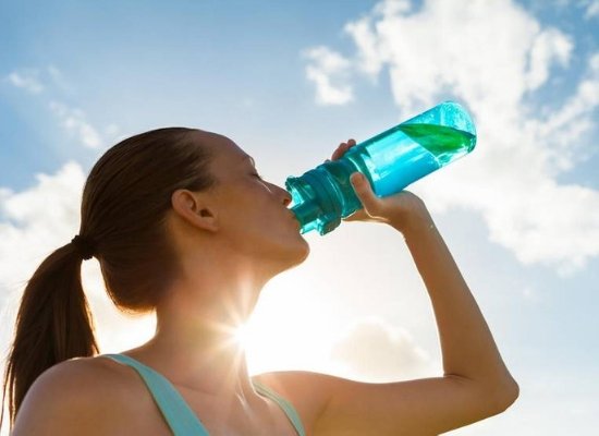 Keeps body hydrated