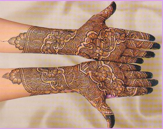 Latest best and beautiful bridal mehandi