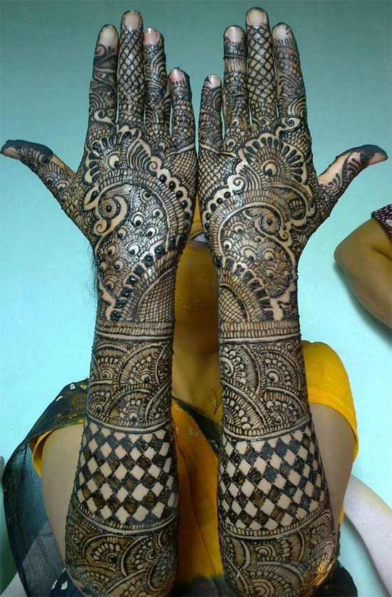 Mahi bridal Mehendi Design