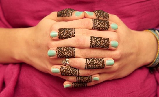 Ring Style Mehndi Motif