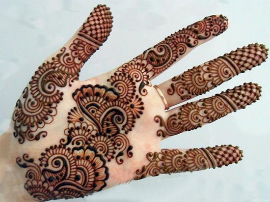 Simple Dubai Mehndi Design