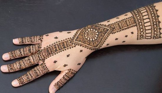 Simplest Indian Mehndi Design