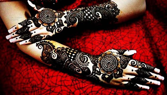 elegant-mehndi-design 3