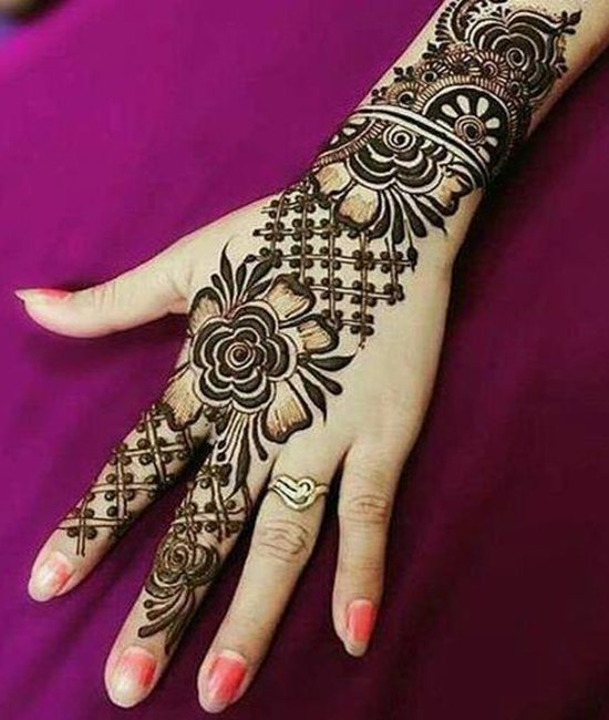 MEHNDI TATTOOS 12