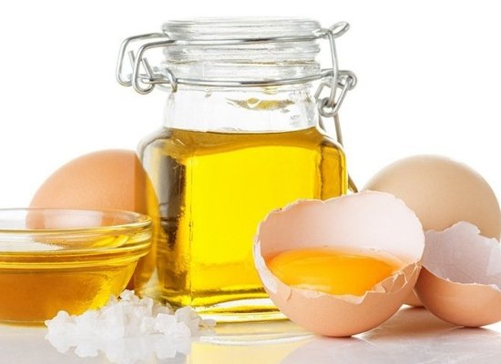 Oily hair egg pack