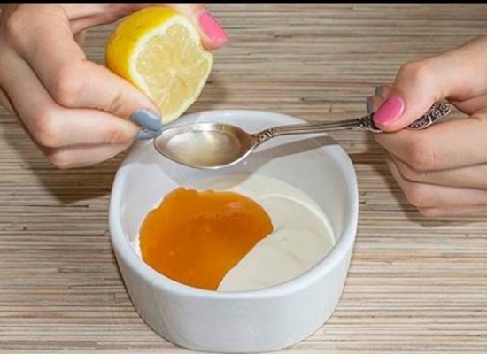 Honey and lemon mask