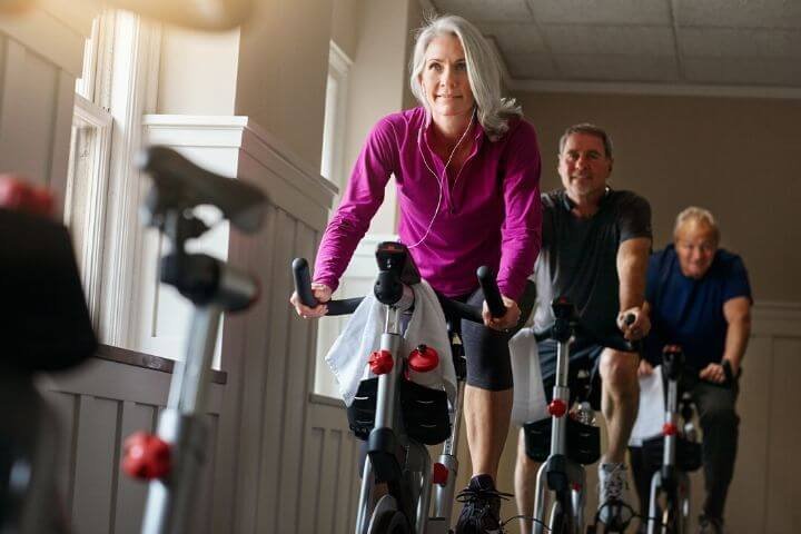 How to Balance Proper Exercise & a Good Diet During COVID-19 Quarantine