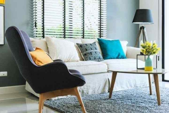 Most Fashionable Throw Pillow for Interior Designing
