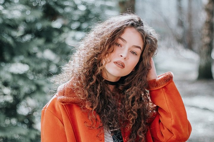 How To Care Your Curly And Wavy Extensions